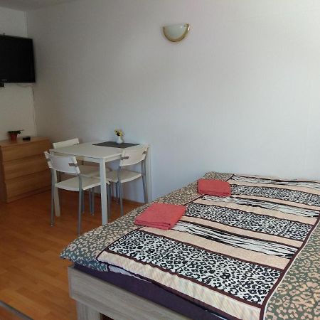 Apartments U Cara Ceske Budejovice Dış mekan fotoğraf