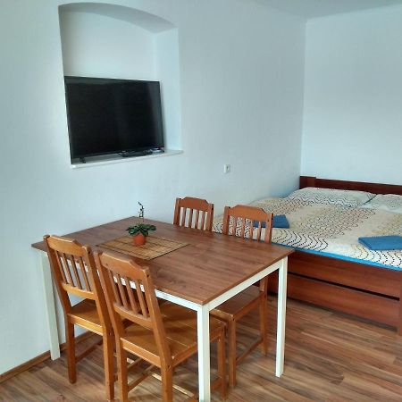 Apartments U Cara Ceske Budejovice Dış mekan fotoğraf