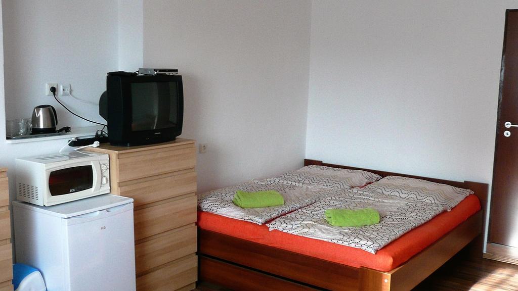 Apartments U Cara Ceske Budejovice Dış mekan fotoğraf