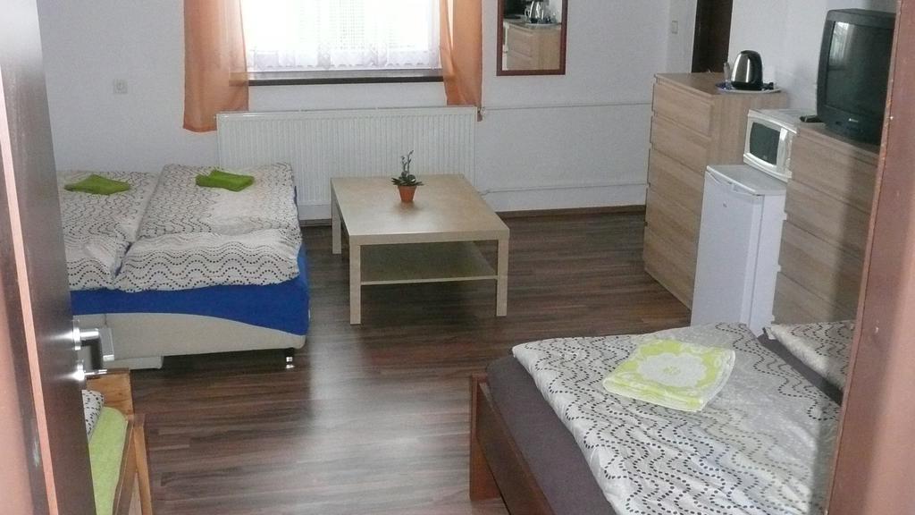 Apartments U Cara Ceske Budejovice Dış mekan fotoğraf